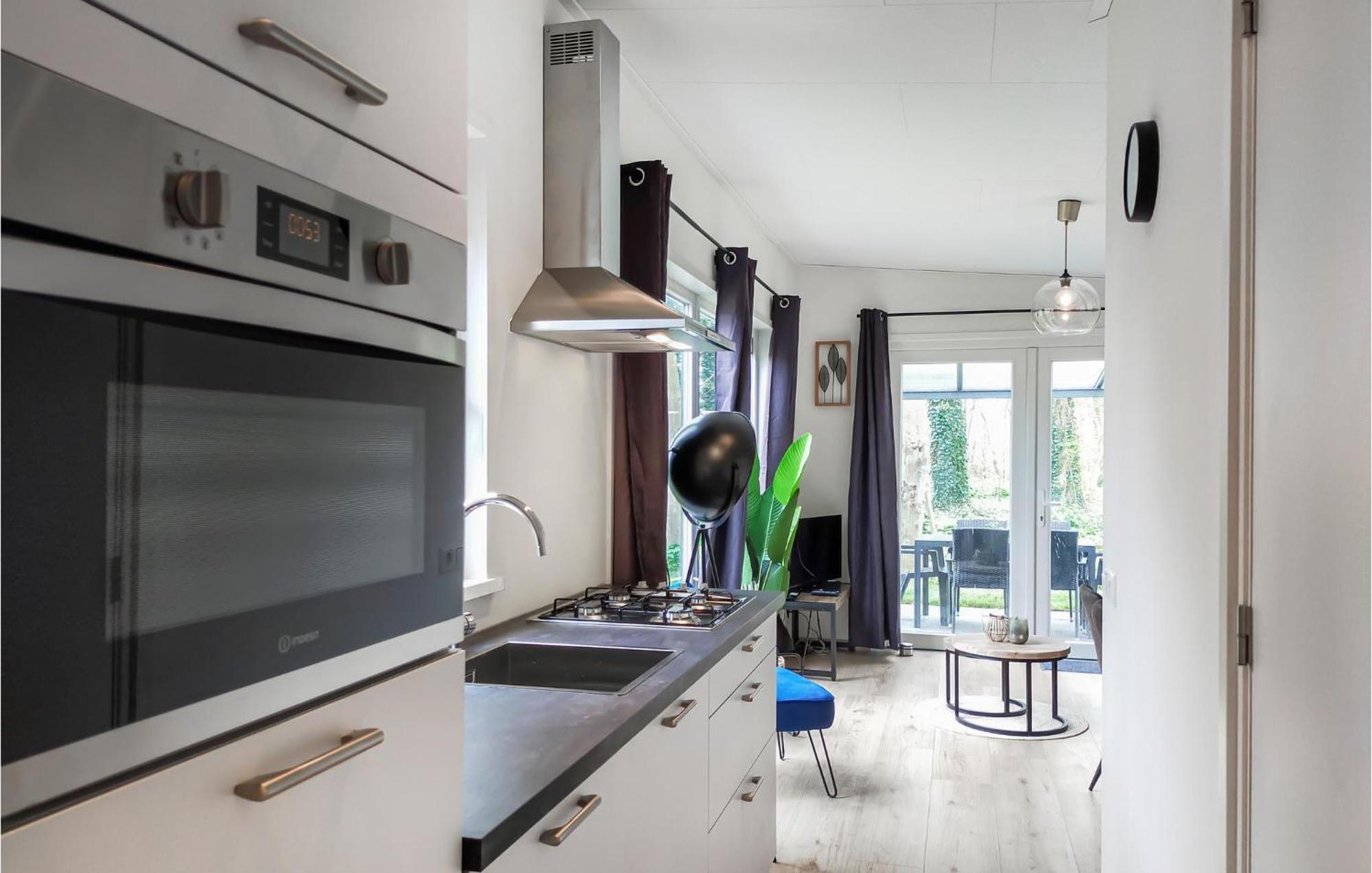 Gorgeous Home In Heinkenszand With House Sea View Exteriör bild